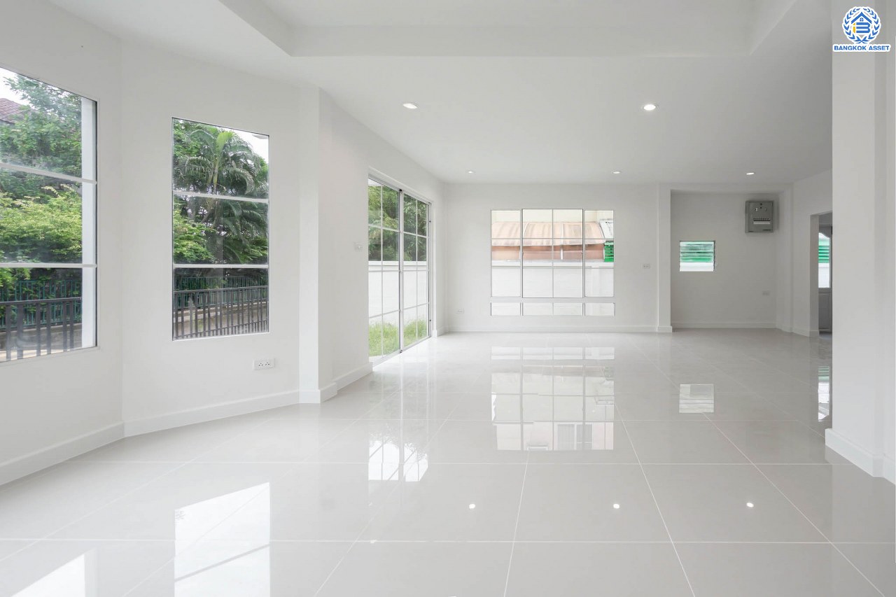 บ้านมือสองตกแต่งใหม่ ม.ชลลดา วัดลาดปลาดุก บ้านเดี่ยวหลังมุม คุณภาพระดับ L&H บนเนื้อที่ 61.3 ตร.ว. ฟังก์ชัน 3 ห้องนอน 3 ห้องน้ำ จอดรถได้ 1 คัน บนทำเลศักยภาพ เพียง 15 นาทีถึงเซ็นทรัลเวสท์เกต ใกล้รถไฟฟ้าสายสีม่วง "สถานีคลองบางไผ่"...